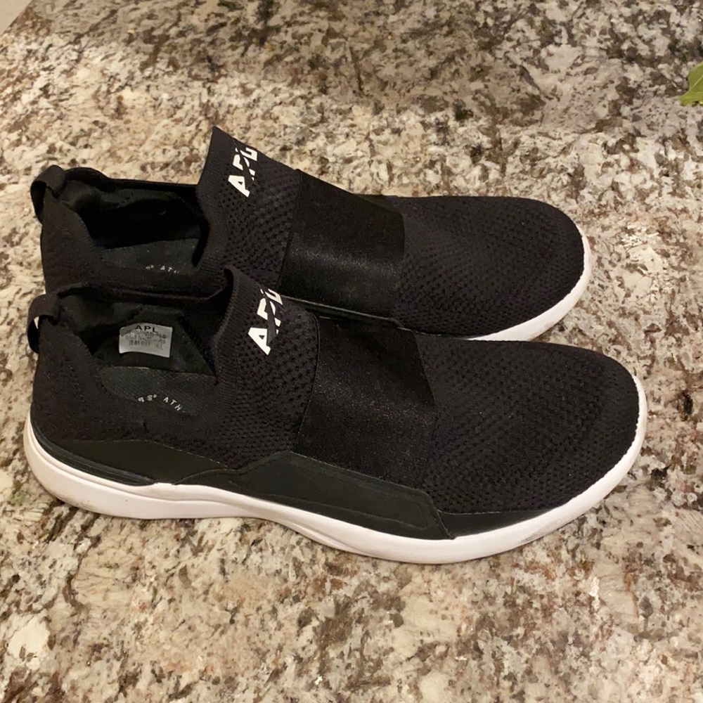 APL techloom Bliss shoes